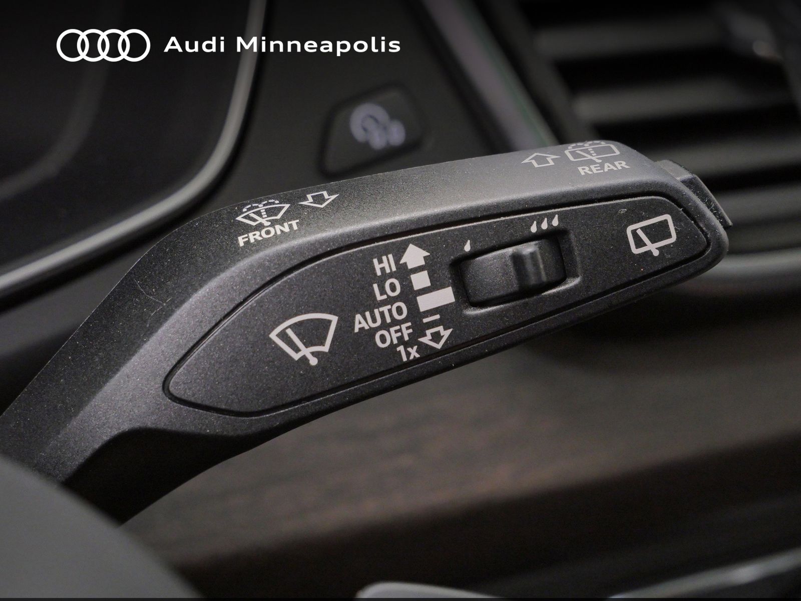 Thumbnail: 2023 Audi Q5 - 25