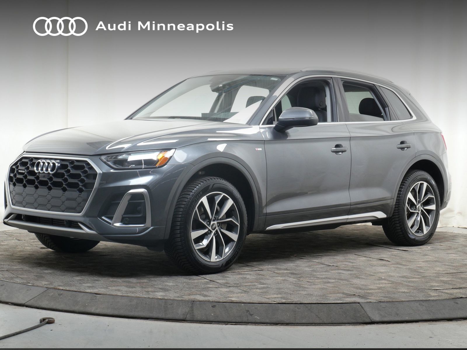 Thumbnail: 2023 Audi Q5 - 1