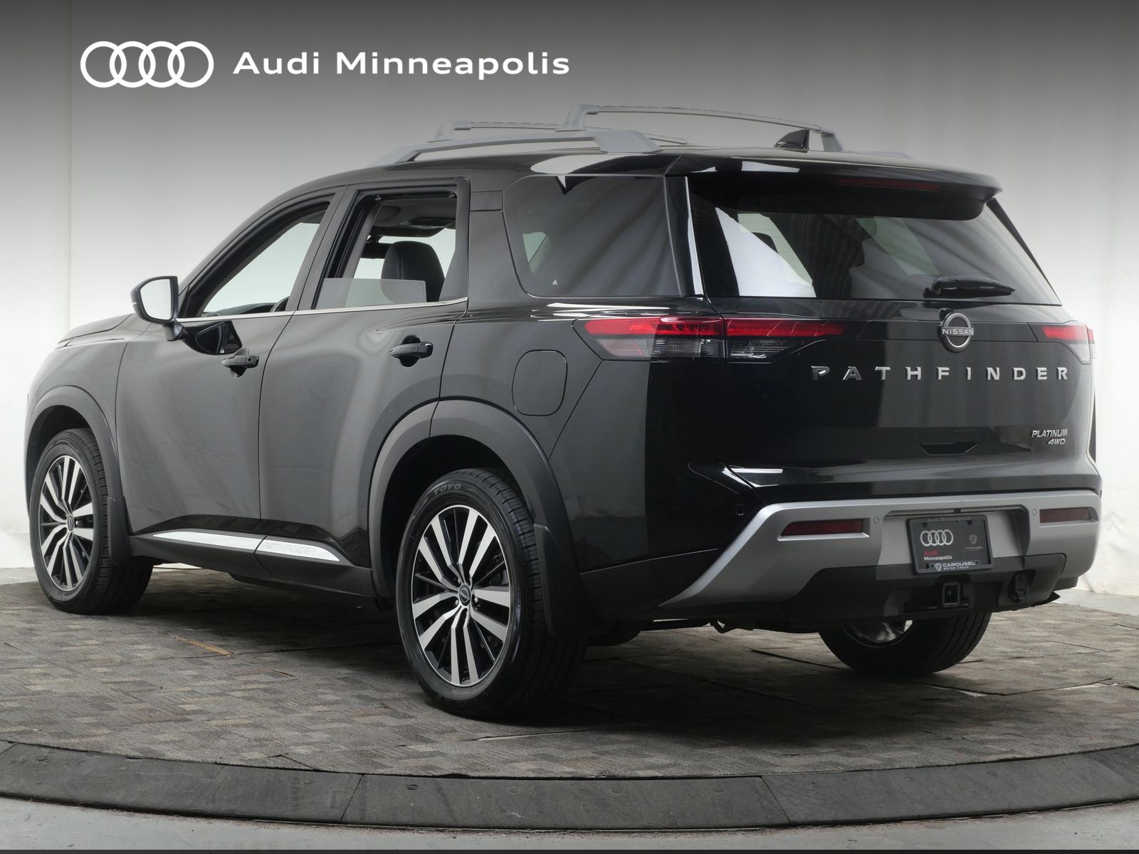 Thumbnail: 2023 Nissan Pathfinder - 4