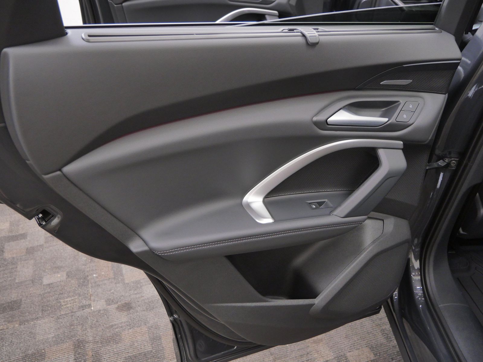 Thumbnail: 2026 Audi Q5 - 12
