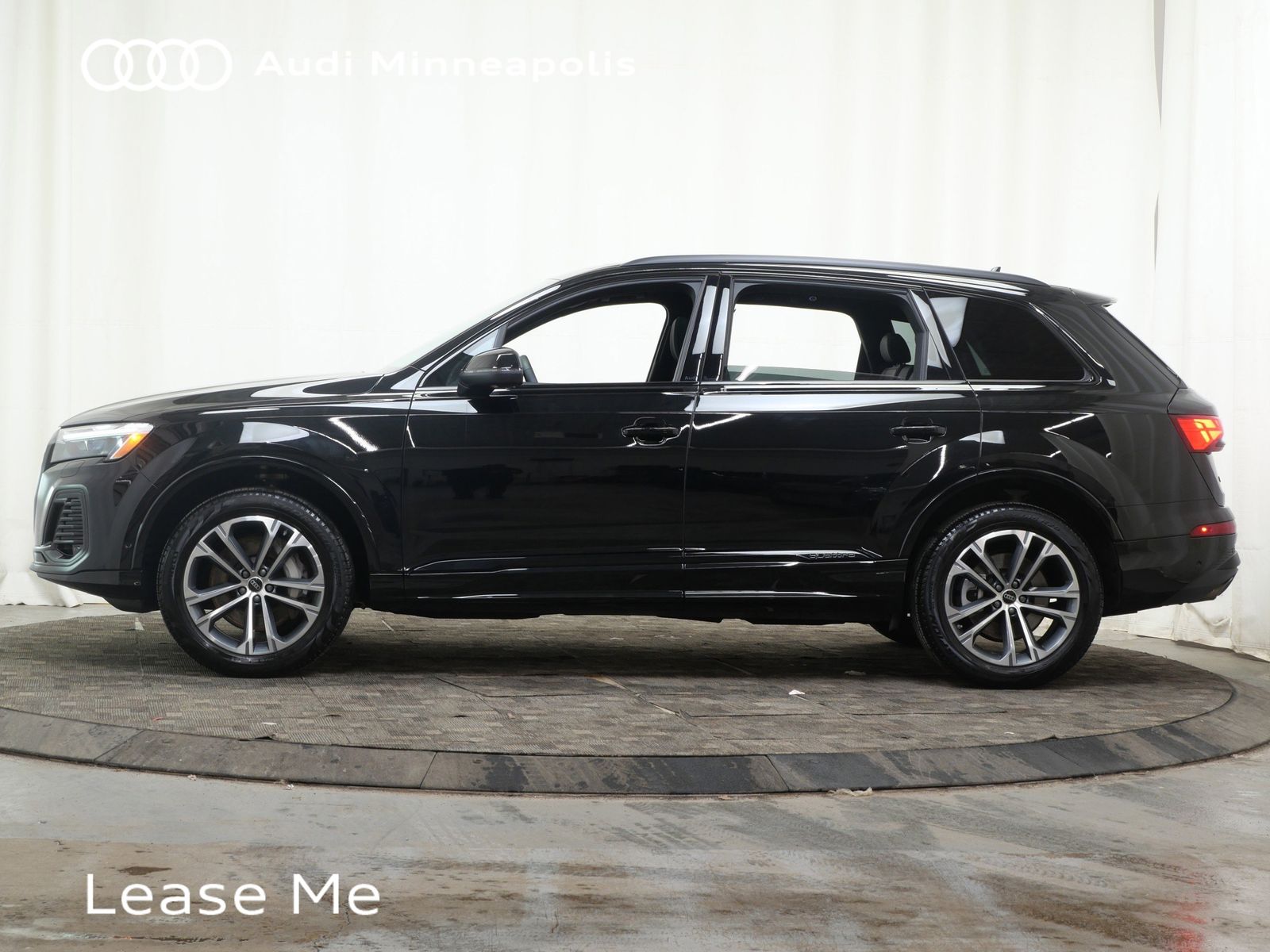 Thumbnail: 2025 Audi Q7 - 3