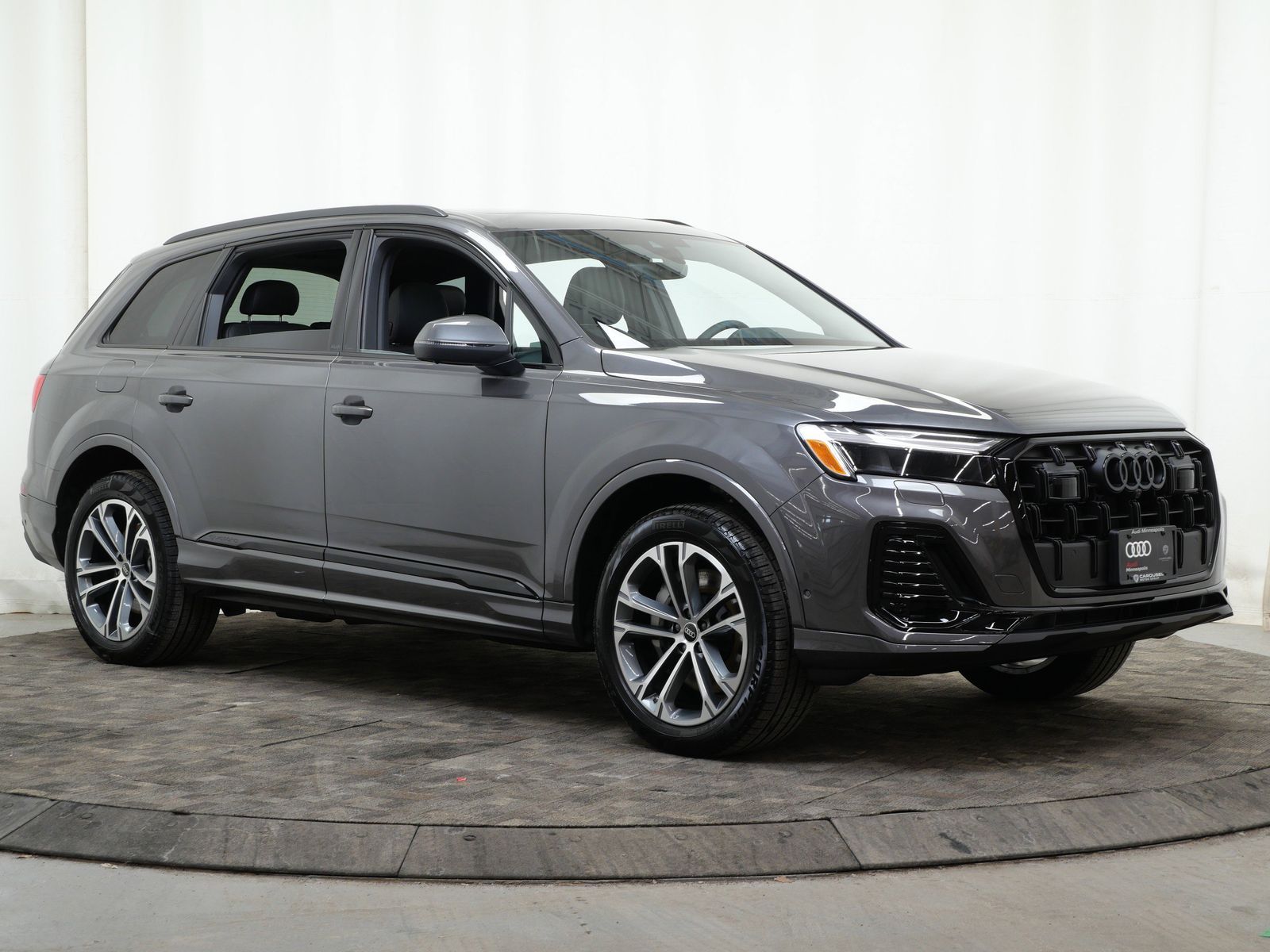 Thumbnail: 2026 Audi Q7 - 8