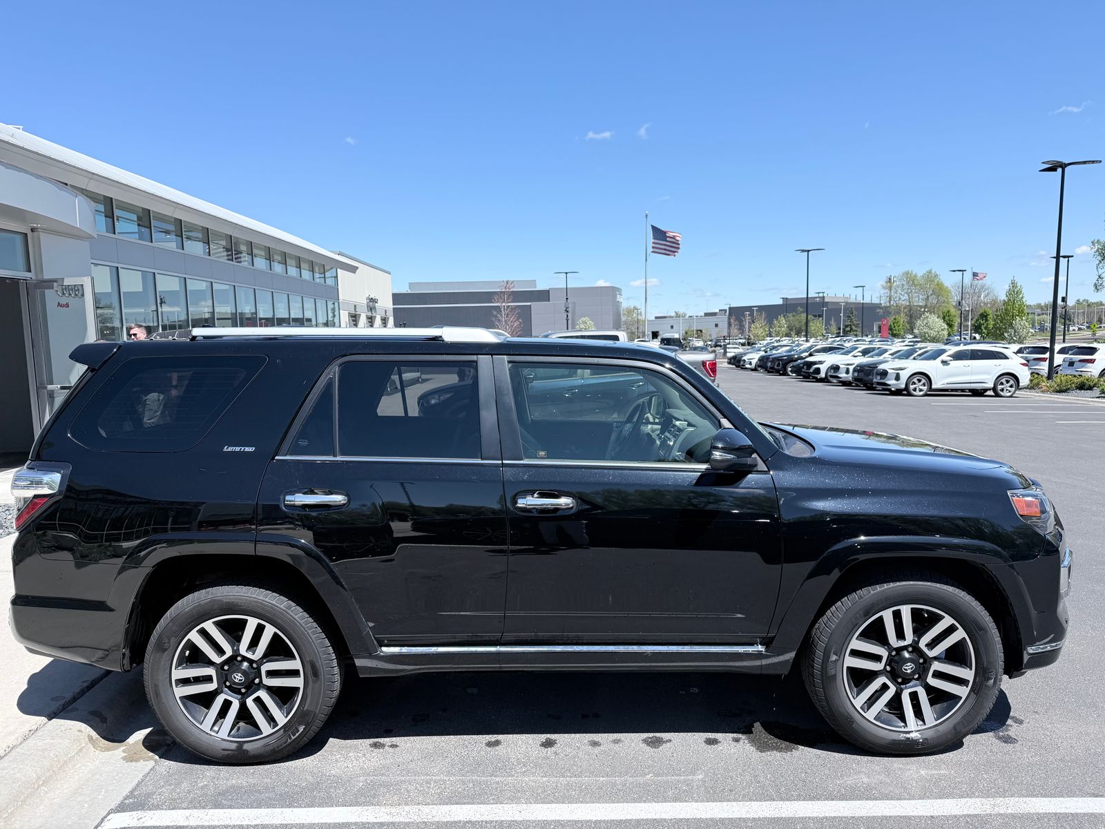 Thumbnail: 2019 Toyota 4Runner - 3