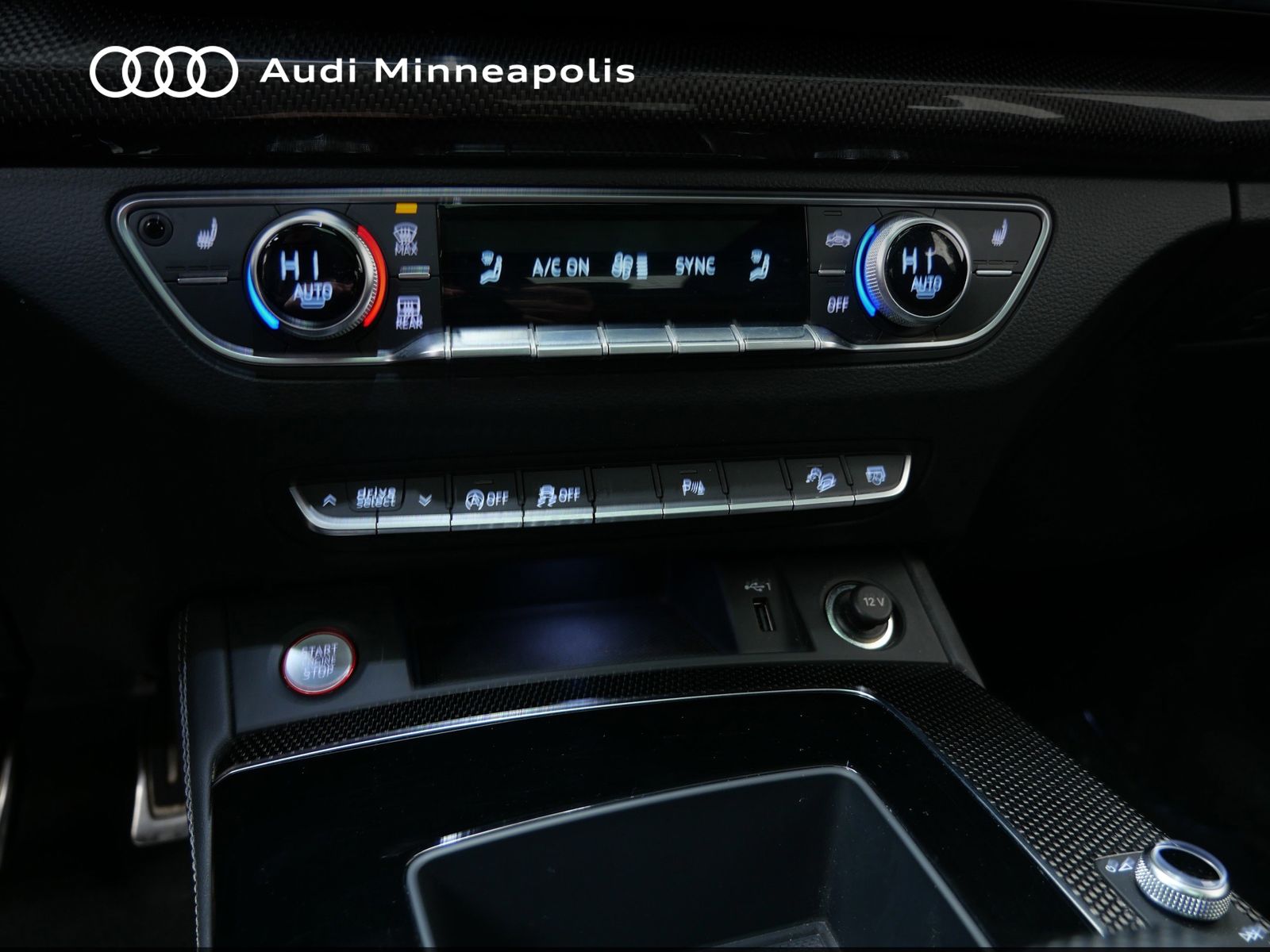 Thumbnail: 2021 Audi SQ5 - 24