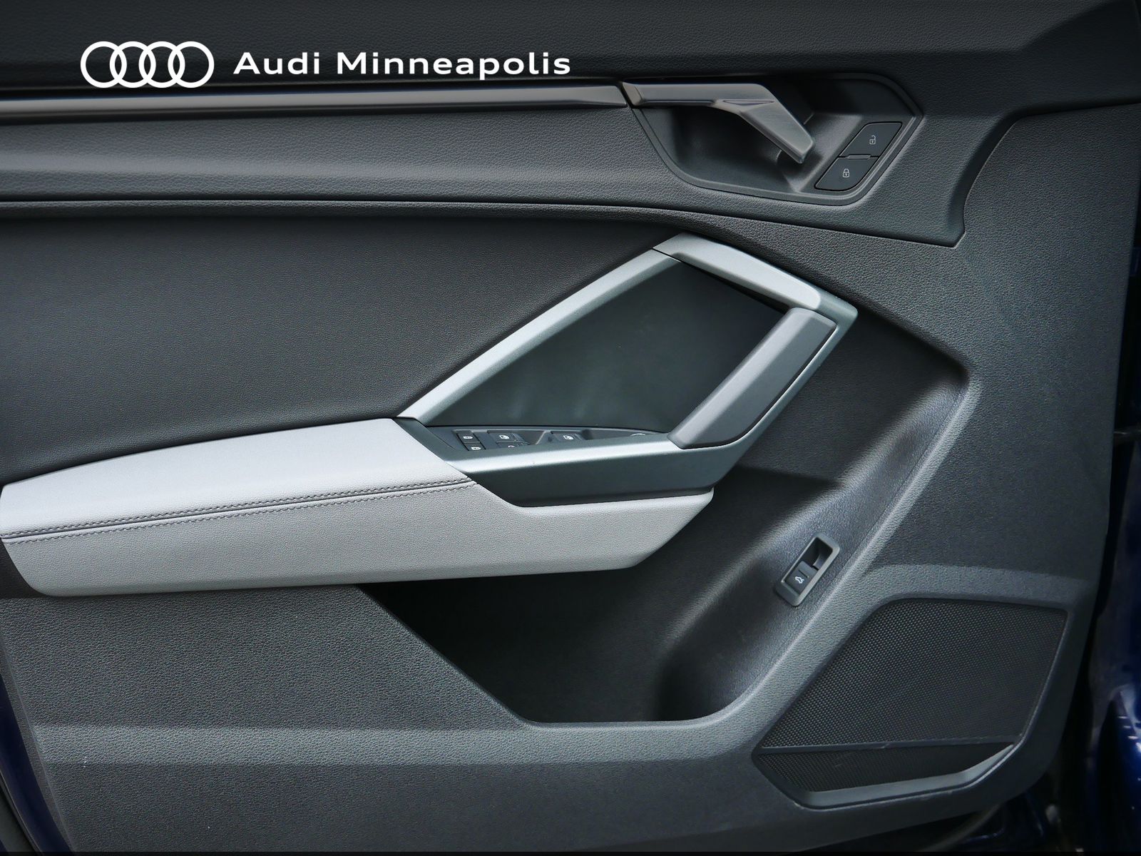 Thumbnail: 2025 Audi Q3 - 13