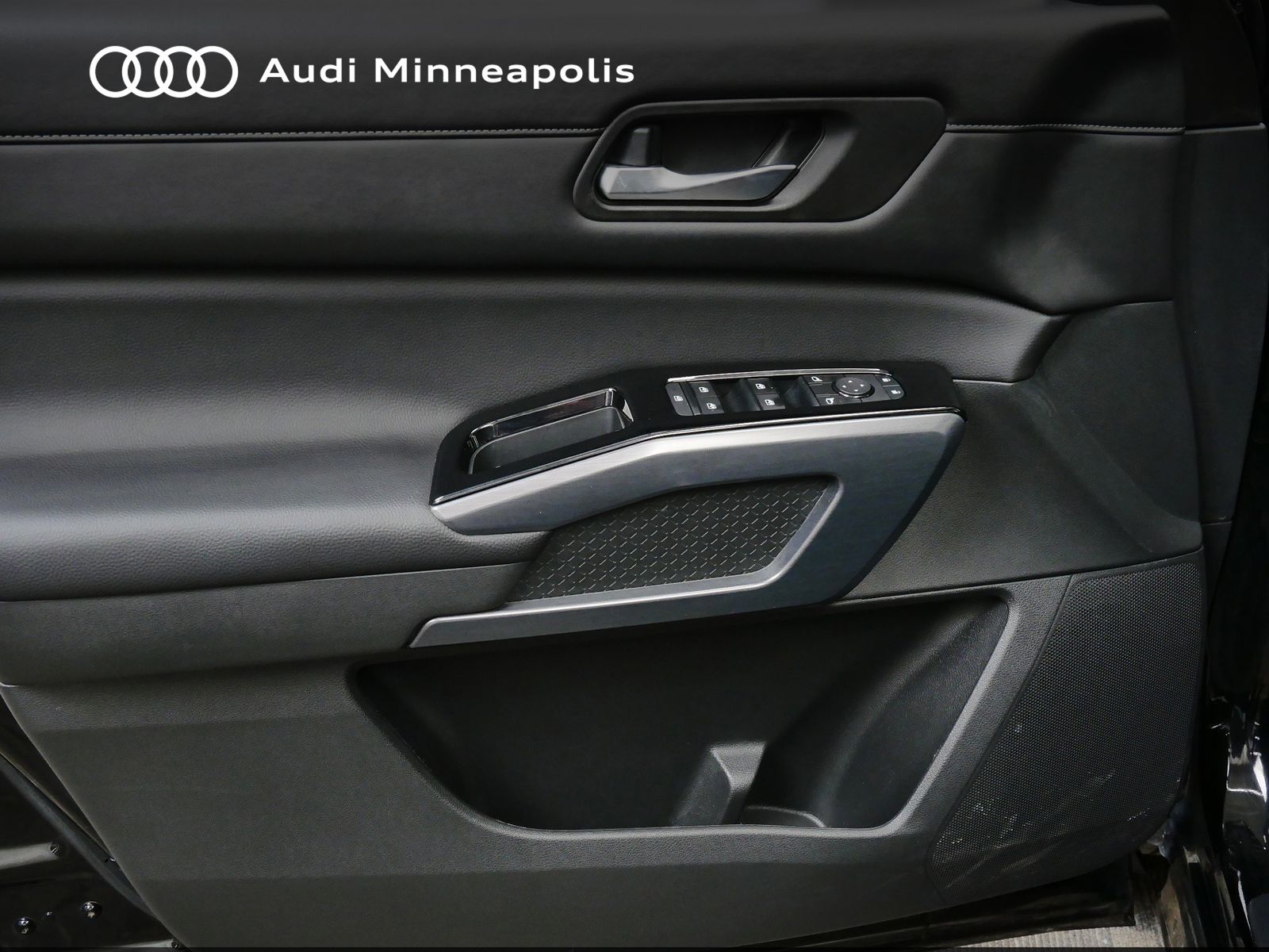 Thumbnail: 2023 Nissan Pathfinder - 12