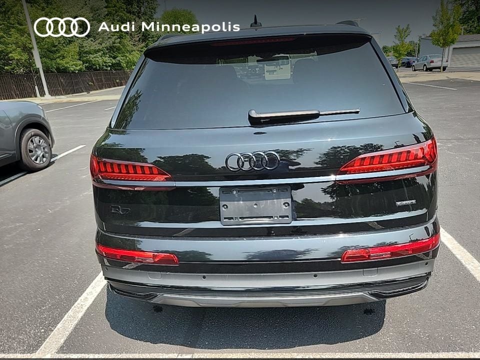 2022 Audi Q7 Premium Plus 8