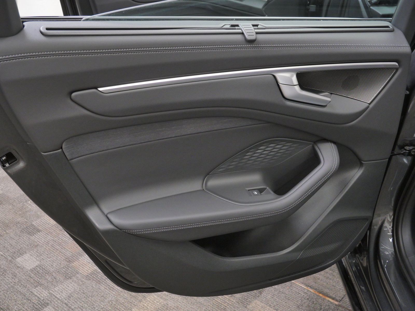 Thumbnail: 2026 Audi A6 - 12