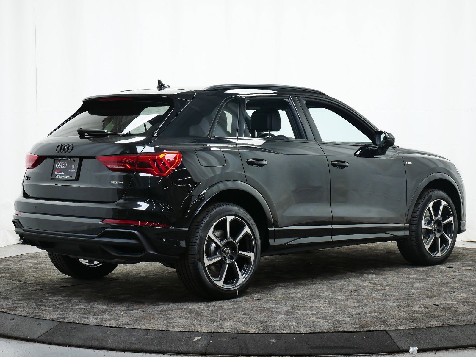 Thumbnail: 2025 Audi Q3 - 6