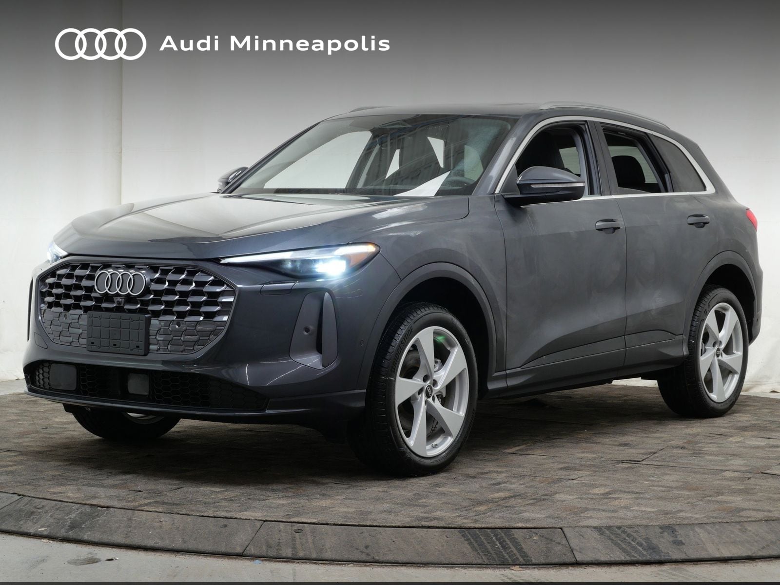 Thumbnail: 2025 Audi Q5 - 1