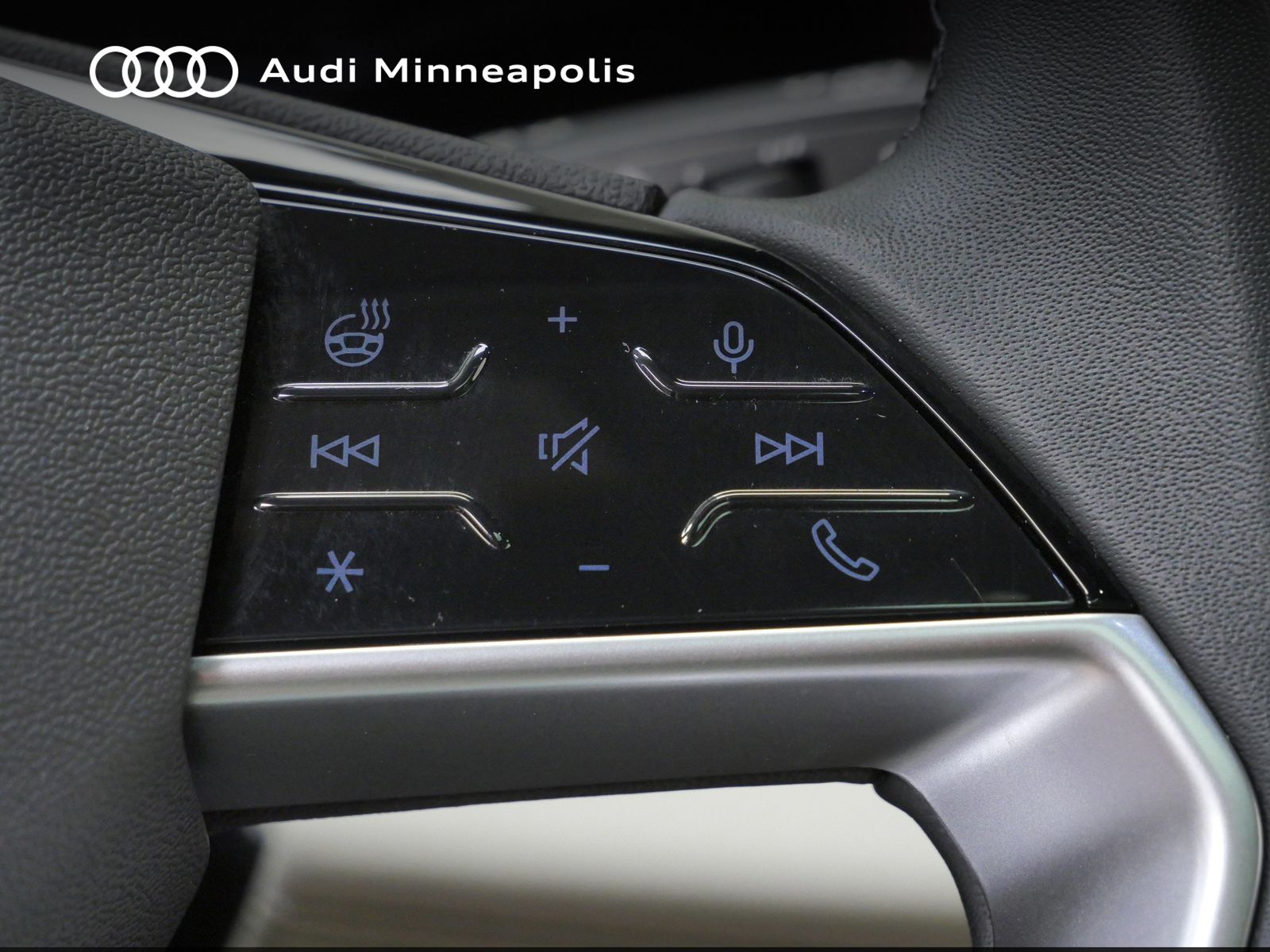 Thumbnail: 2025 Audi Q6 e-tron - 20