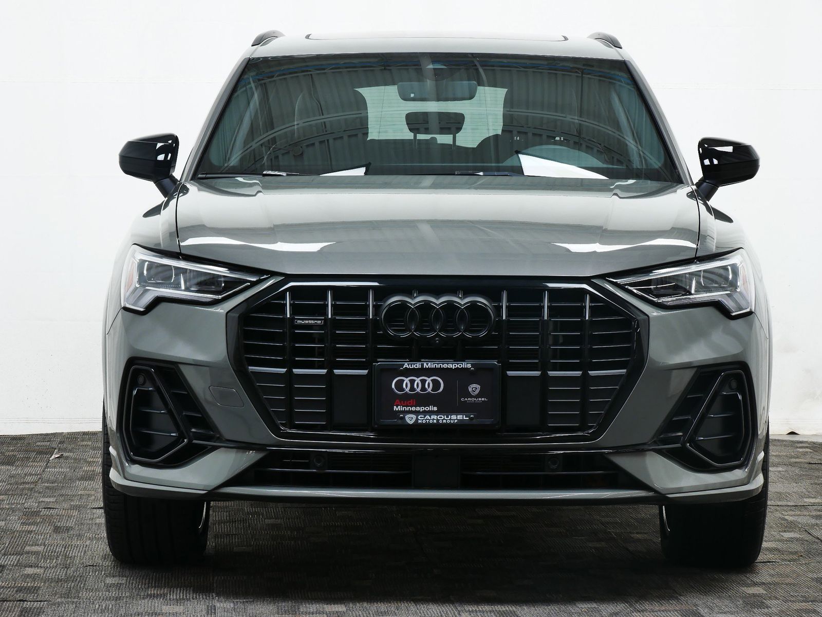 Thumbnail: 2025 Audi Q3 - 9