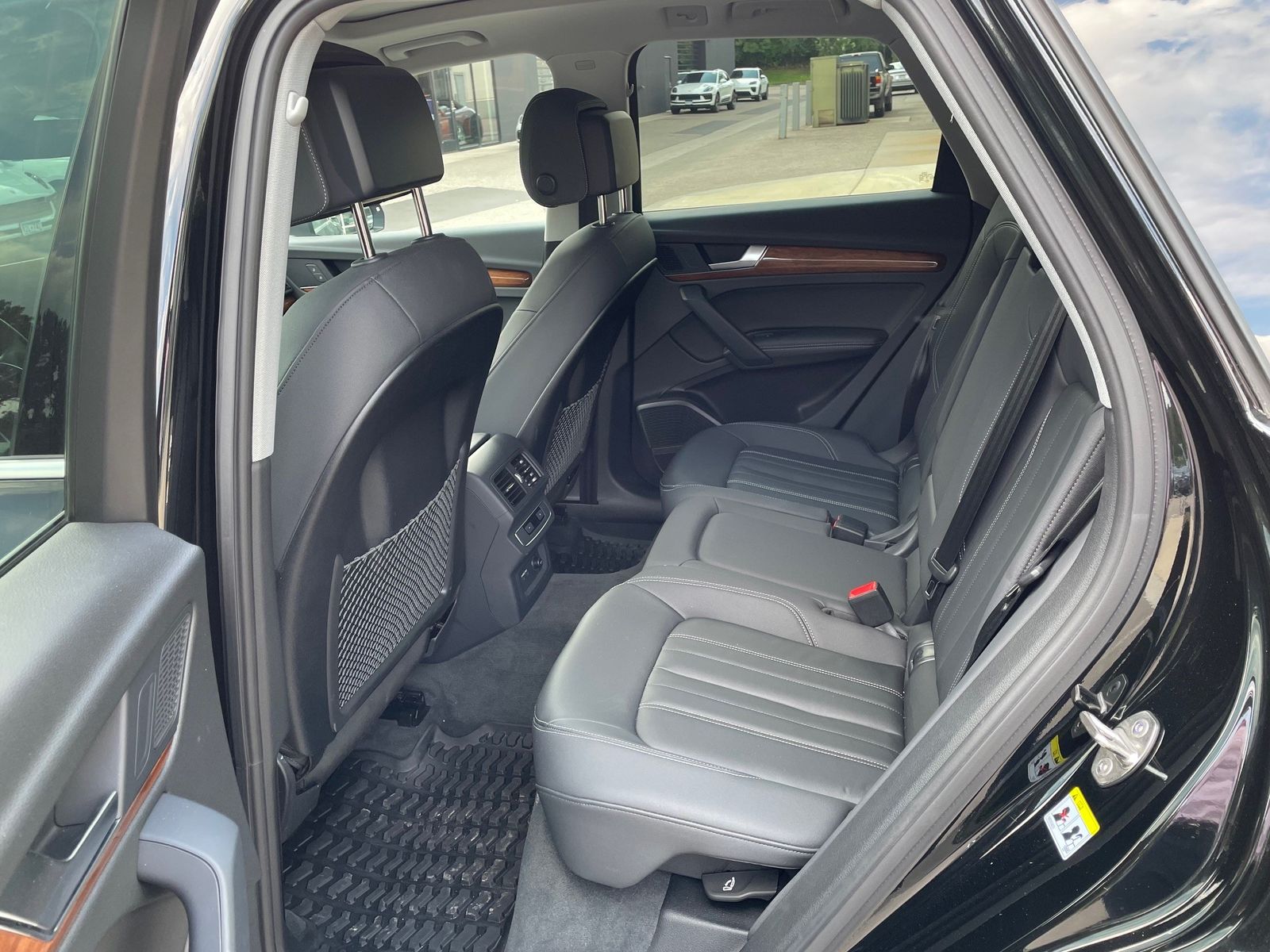 Thumbnail: 2022 Audi Q5 - 6