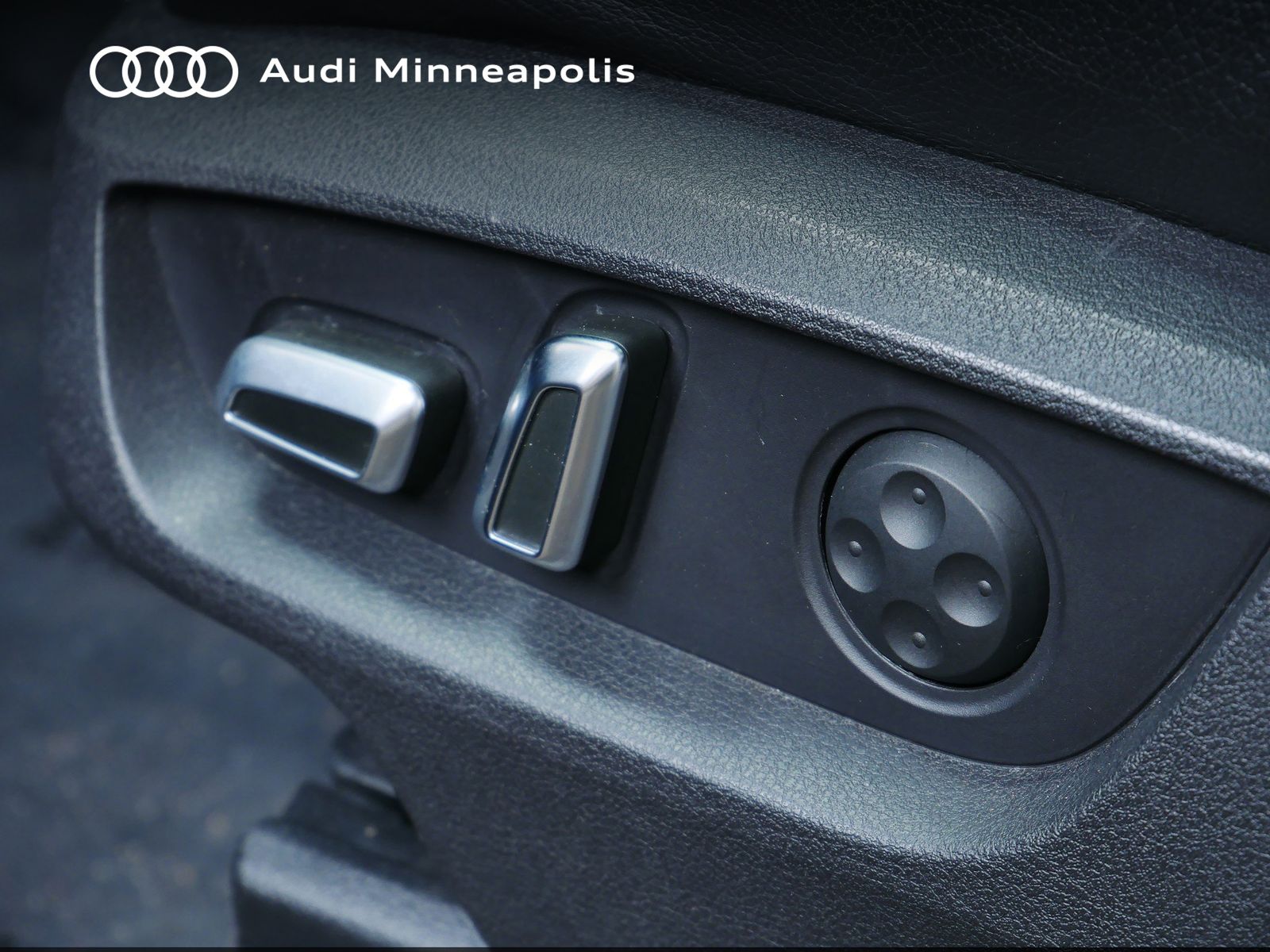 Thumbnail: 2014 Audi Q7 - 13