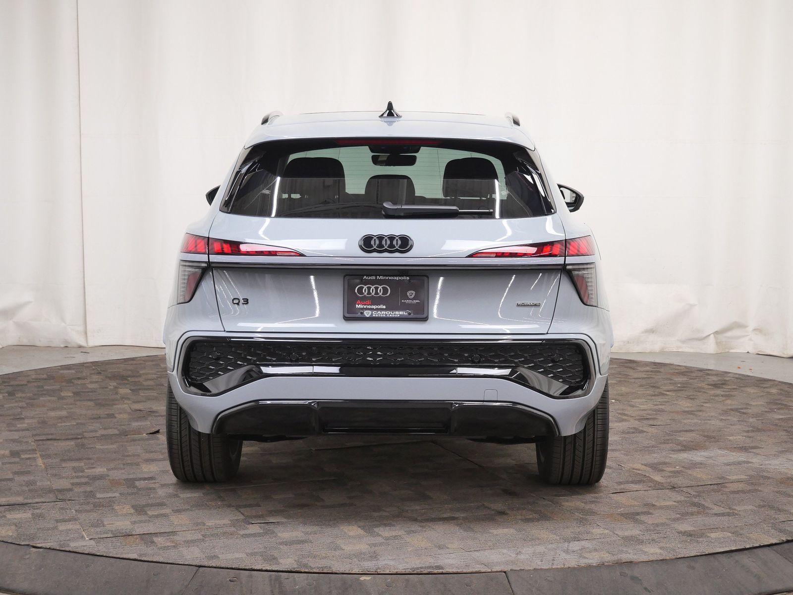 Thumbnail: 2026 Audi Q3 - 5