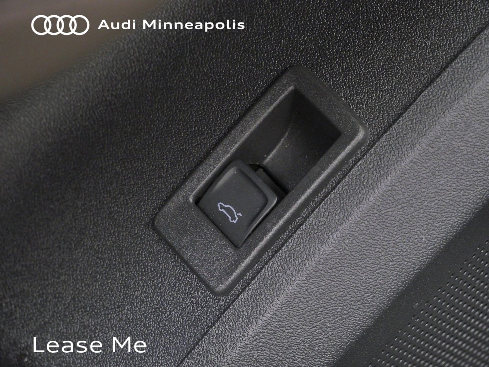 Thumbnail: 2025 Audi Q5 - 19