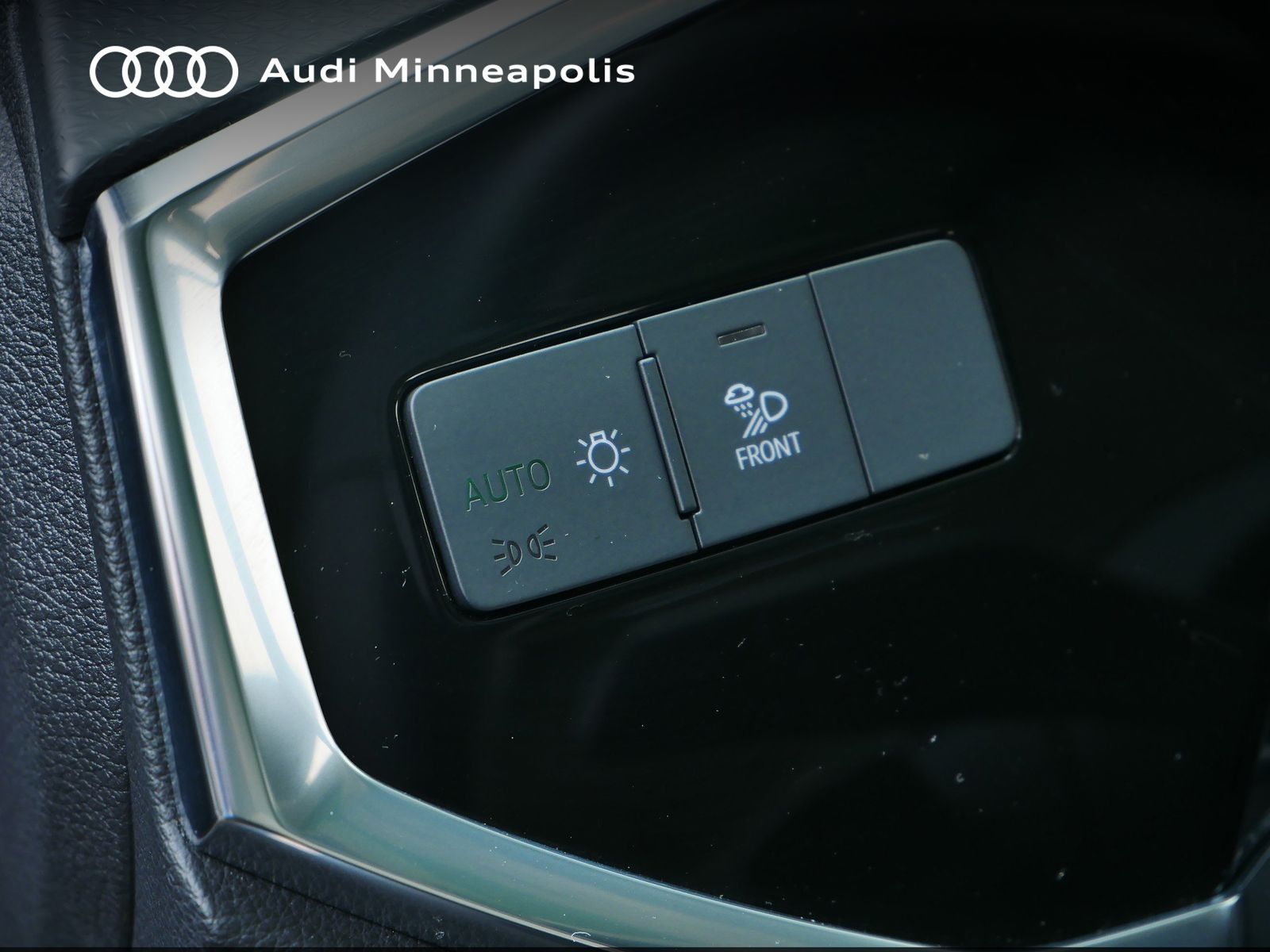 Thumbnail: 2025 Audi Q3 - 19