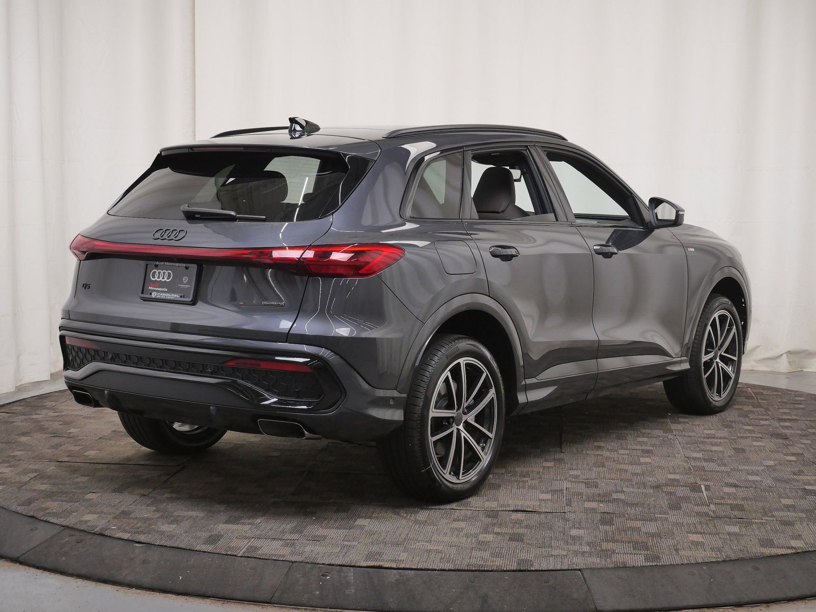 Thumbnail: 2026 Audi Q5 - 6