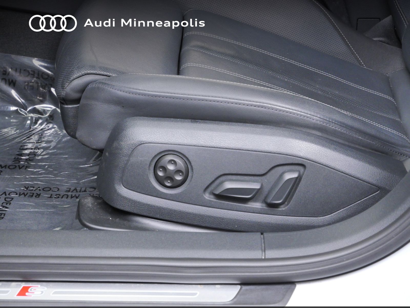 Thumbnail: 2023 Audi A4 - 14