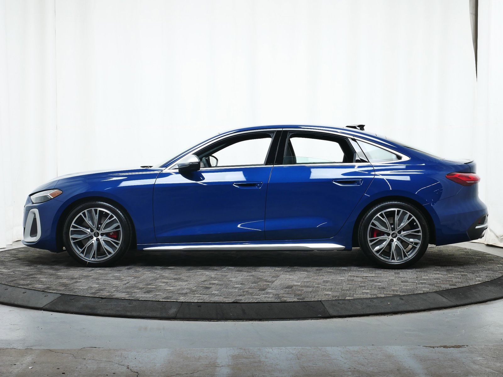 Thumbnail: 2025 Audi S5 - 3