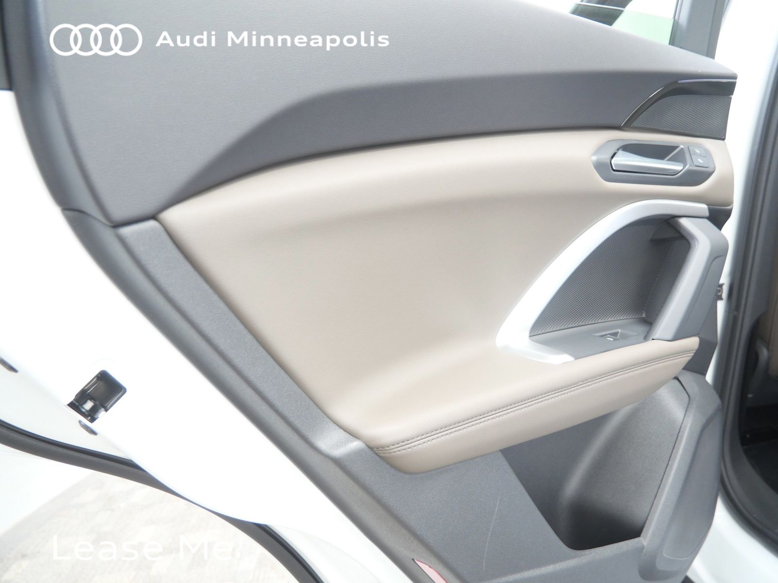 Thumbnail: 2025 Audi Q5 - 16