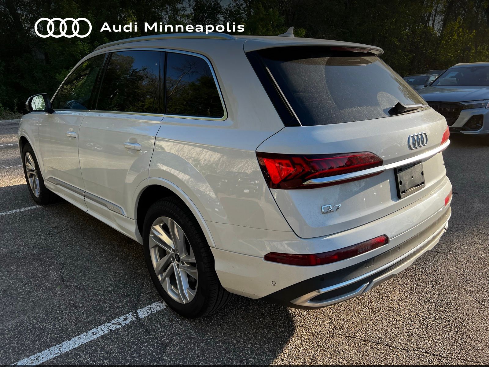 Thumbnail: 2023 Audi Q7 - 9