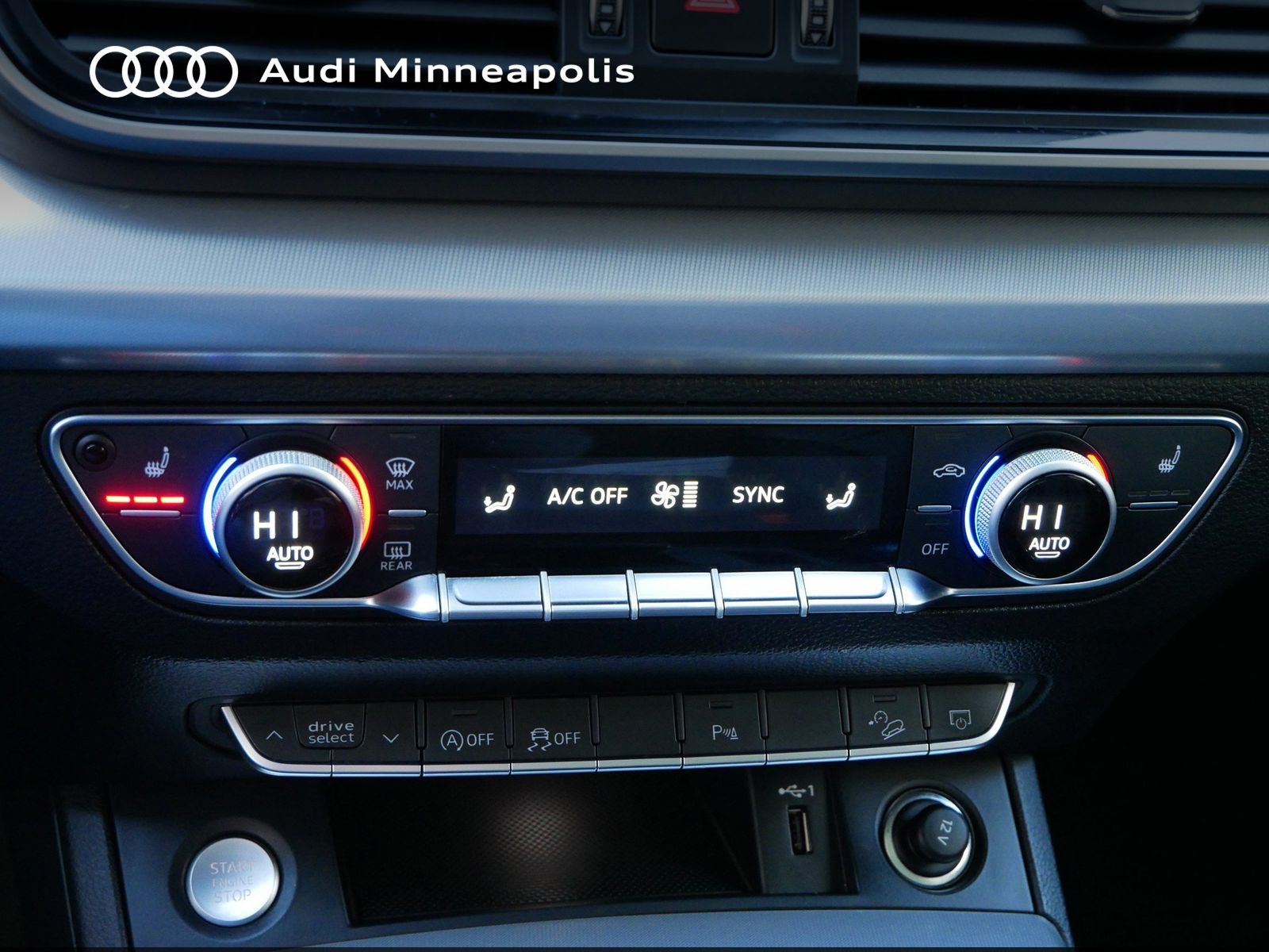 Thumbnail: 2025 Audi Q5 - 28