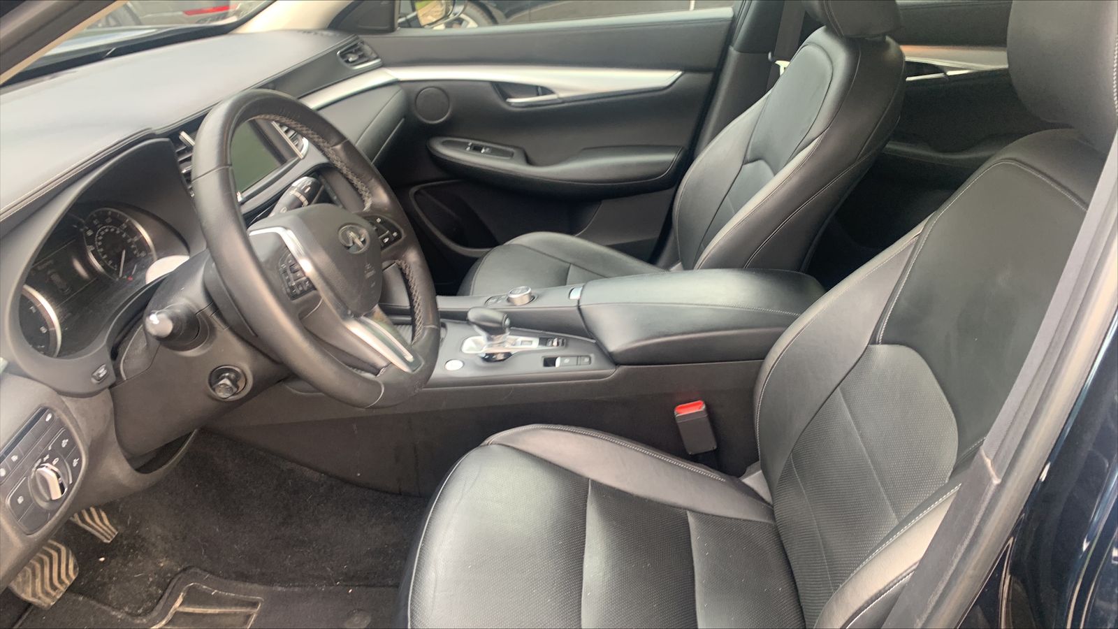 Thumbnail: 2019 INFINITI QX50 - 2