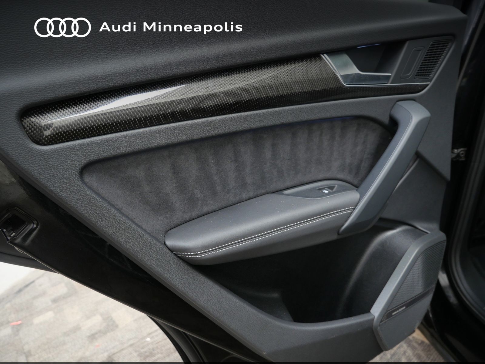 Thumbnail: 2021 Audi SQ5 - 14