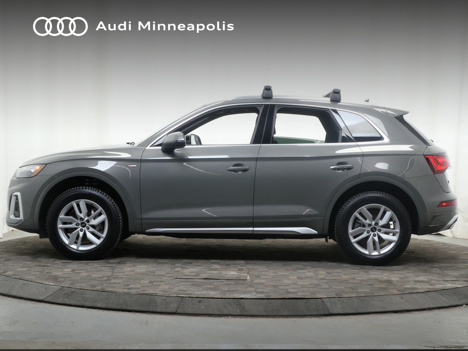 Thumbnail: 2023 Audi Q5 - 3
