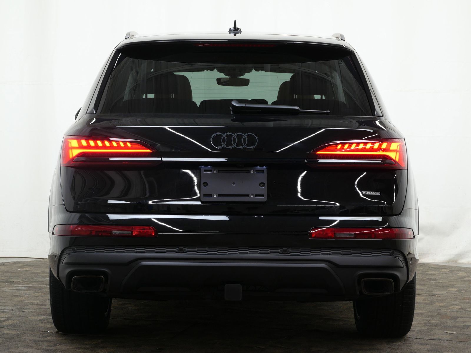 Thumbnail: 2026 Audi Q7 - 5