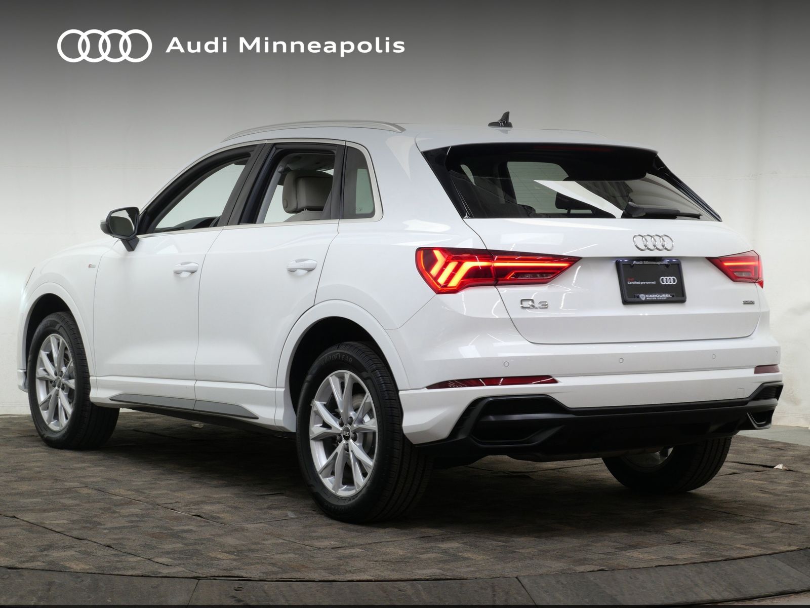 Thumbnail: 2021 Audi Q3 - 4