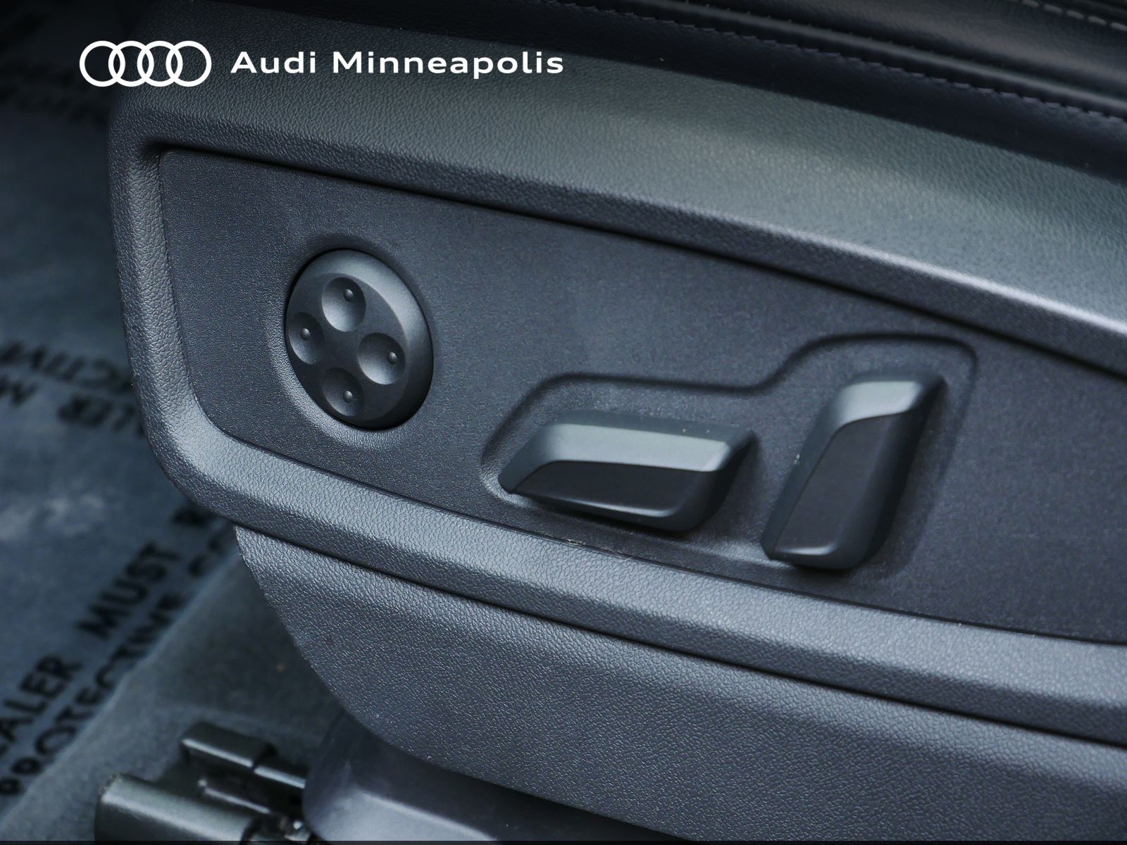 Thumbnail: 2023 Audi Q5 - 14