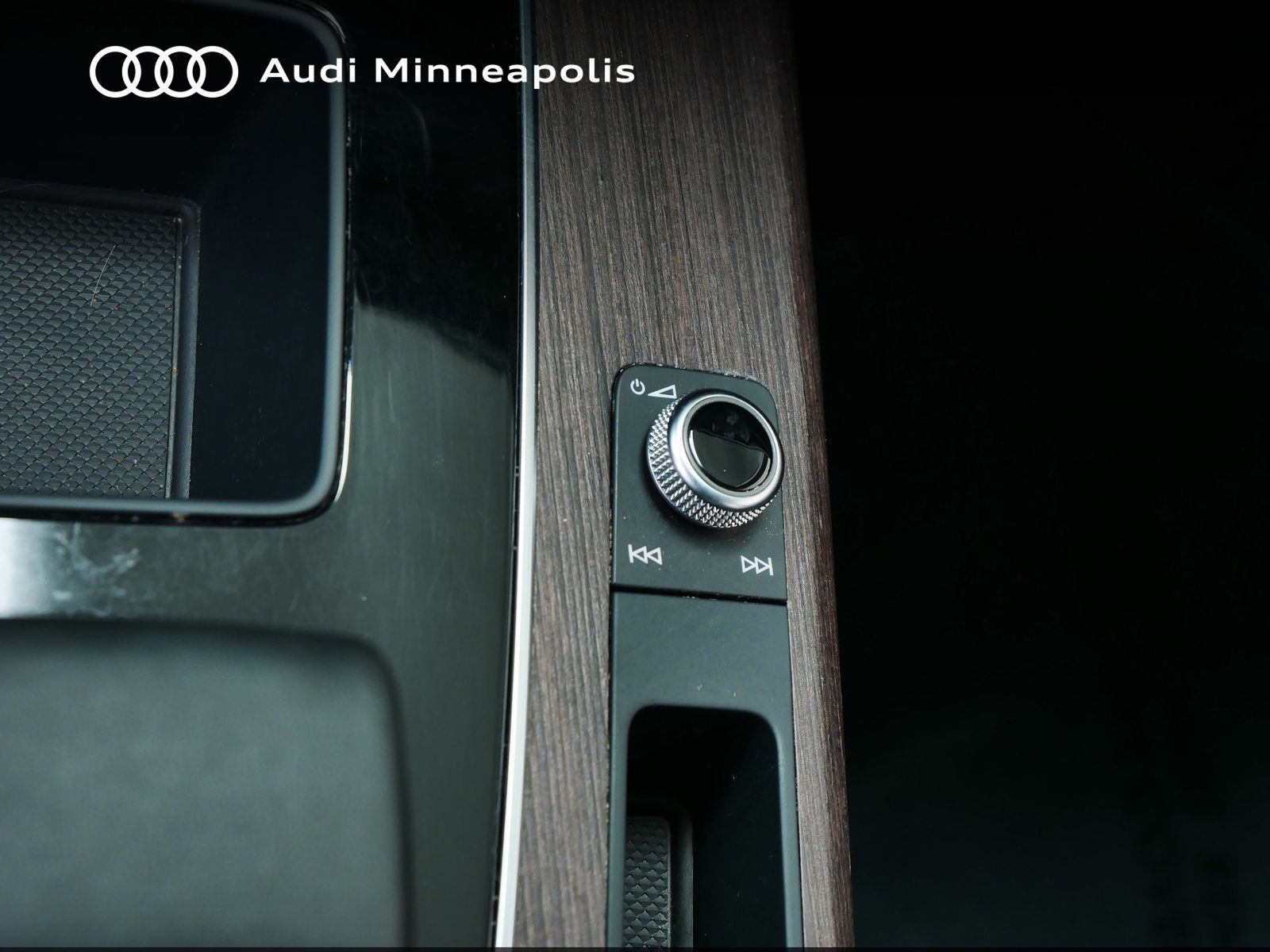 Thumbnail: 2023 Audi Q5 - 33