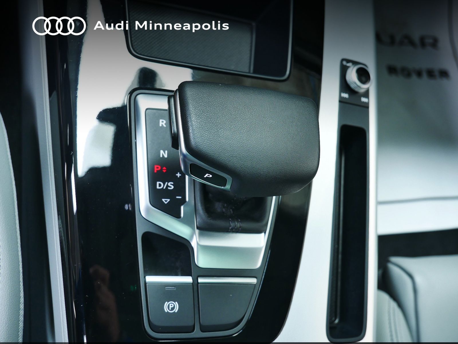 Thumbnail: 2024 Audi Q5 - 25