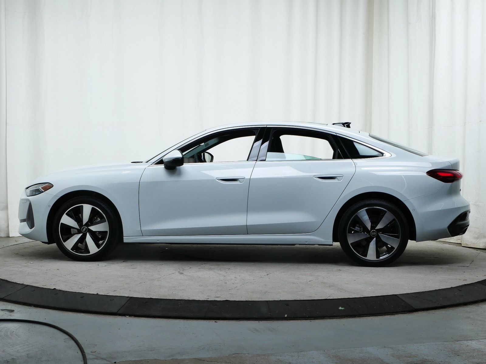 2025 Audi A5 2.0T Premium Plus photo 3