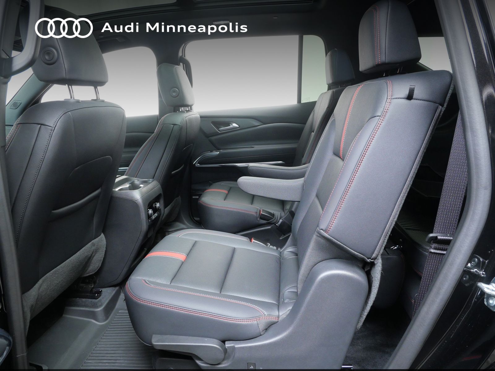 Thumbnail: 2024 Chevrolet Traverse - 15