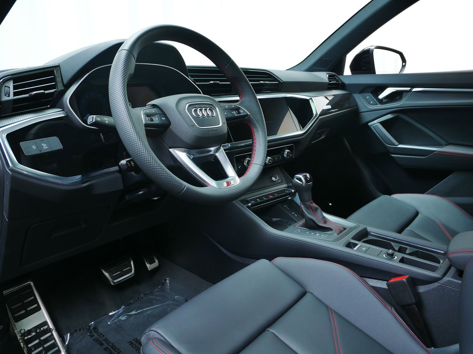 Thumbnail: 2025 Audi Q3 - 2