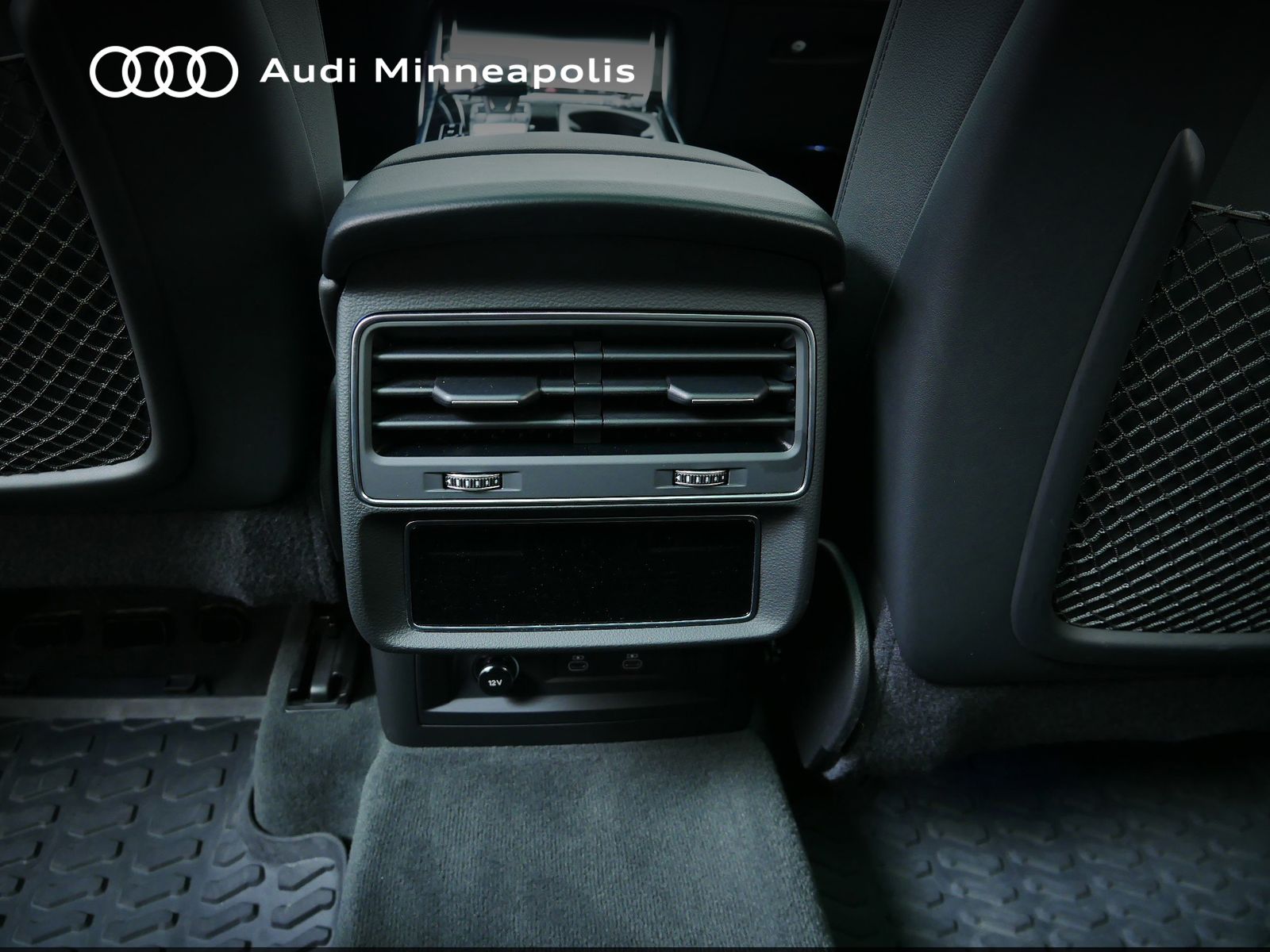 Thumbnail: 2023 Audi Q7 - 18