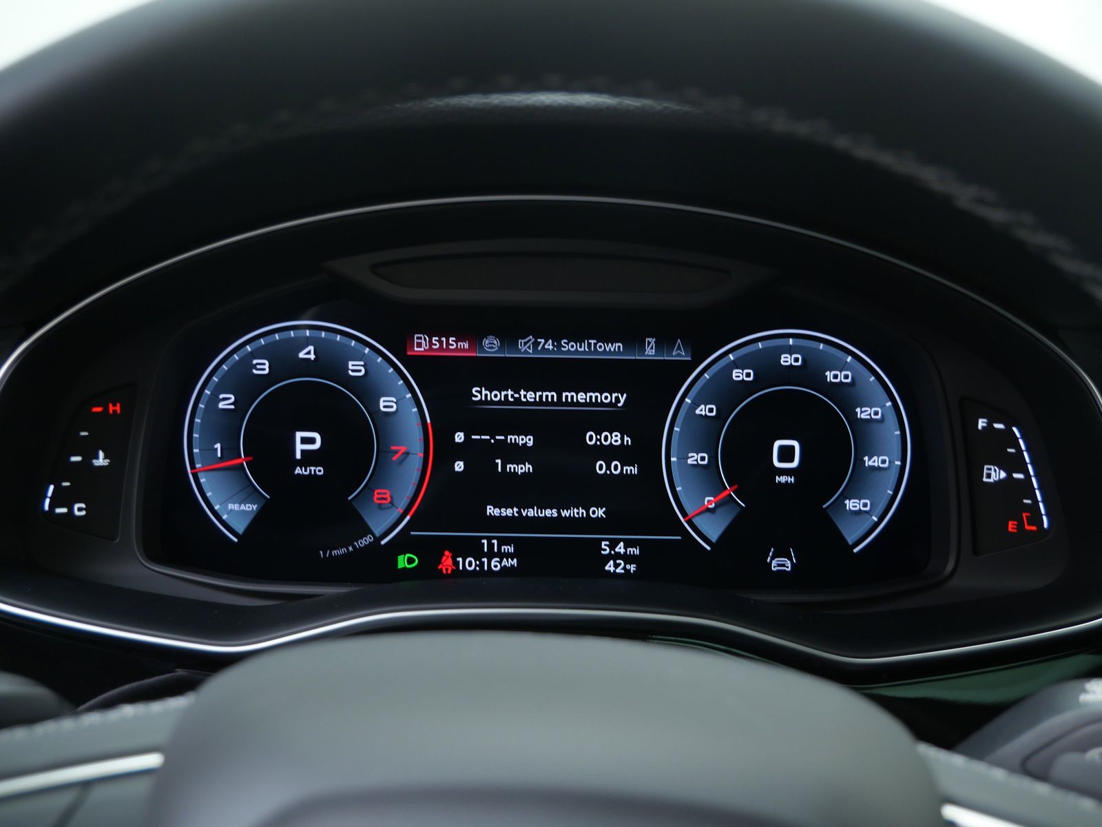 Thumbnail: 2026 Audi Q8 - 15