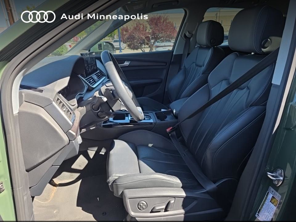 Thumbnail: 2023 Audi Q5 - 2