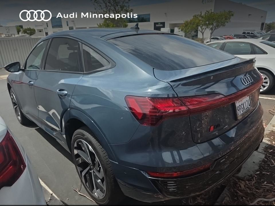 Thumbnail: 2024 Audi Q8 e-tron - 6