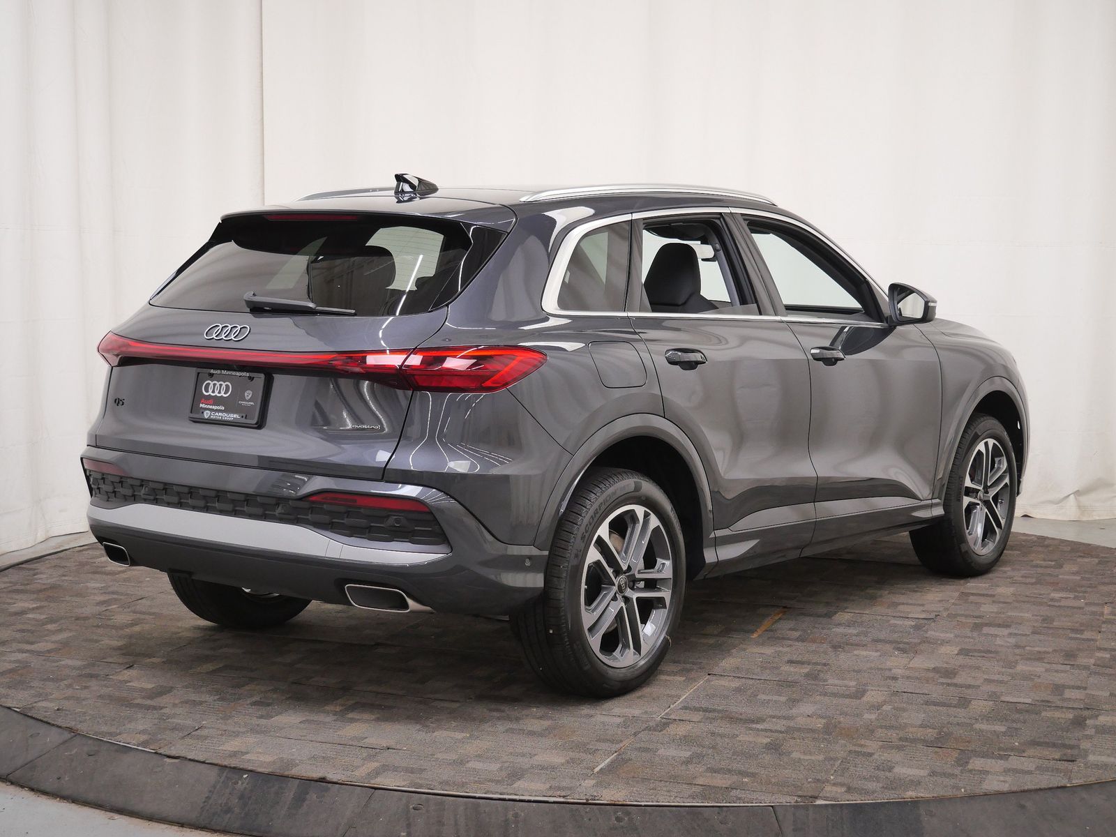 Thumbnail: 2026 Audi Q5 - 6