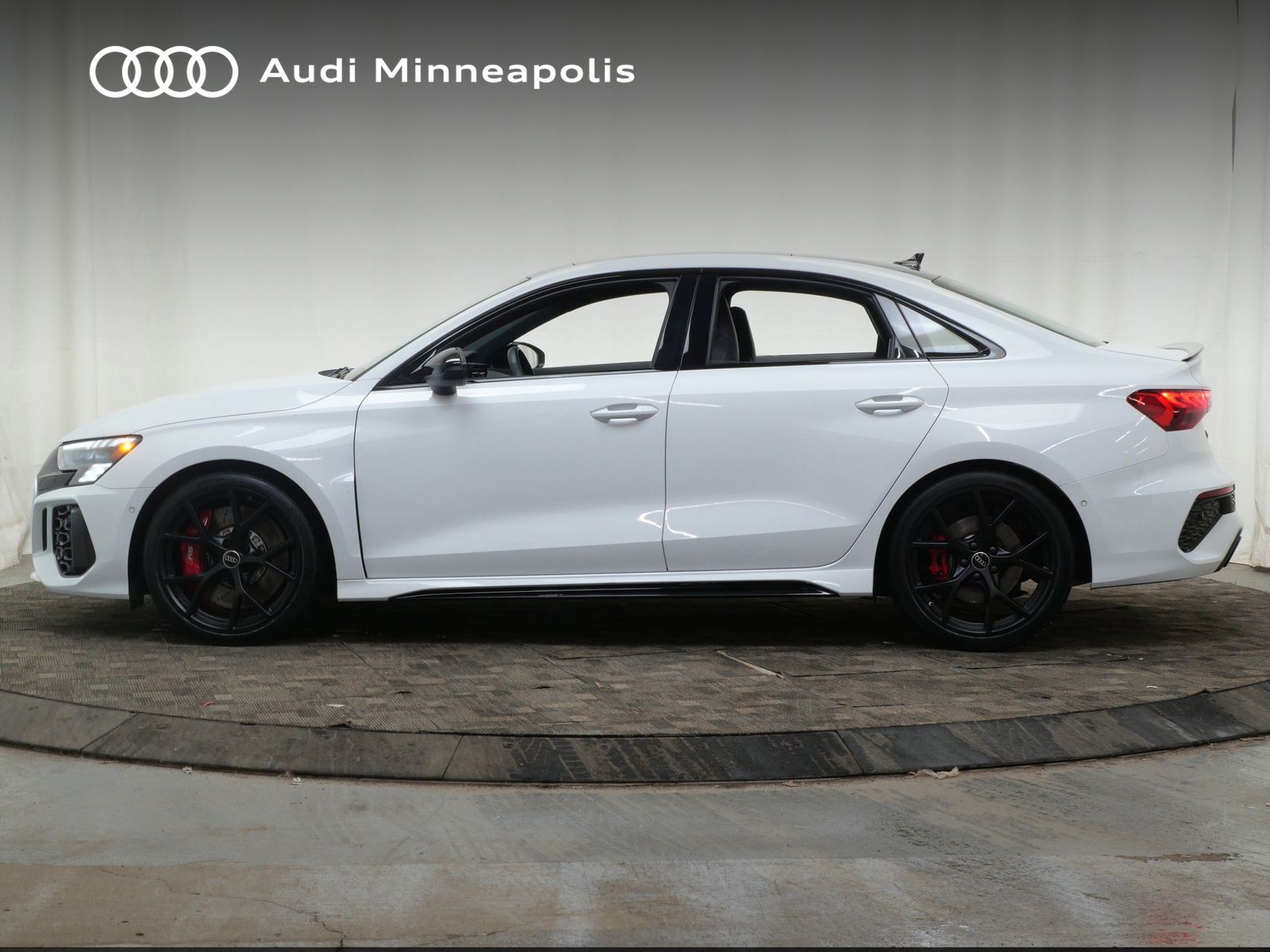 Thumbnail: 2023 Audi RS 3 - 3