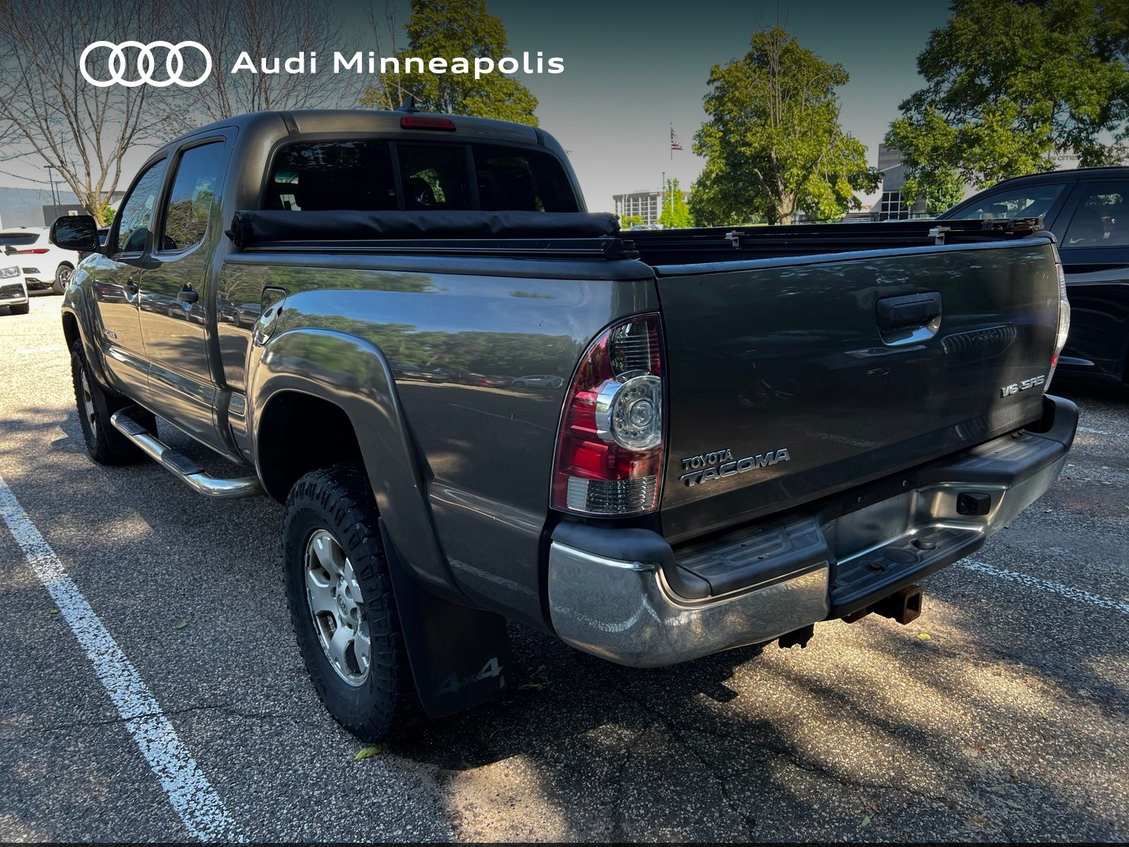 Thumbnail: 2014 Toyota Tacoma - 9