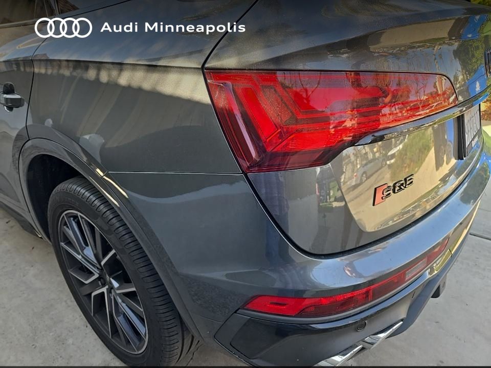 Thumbnail: 2023 Audi SQ5 - 8