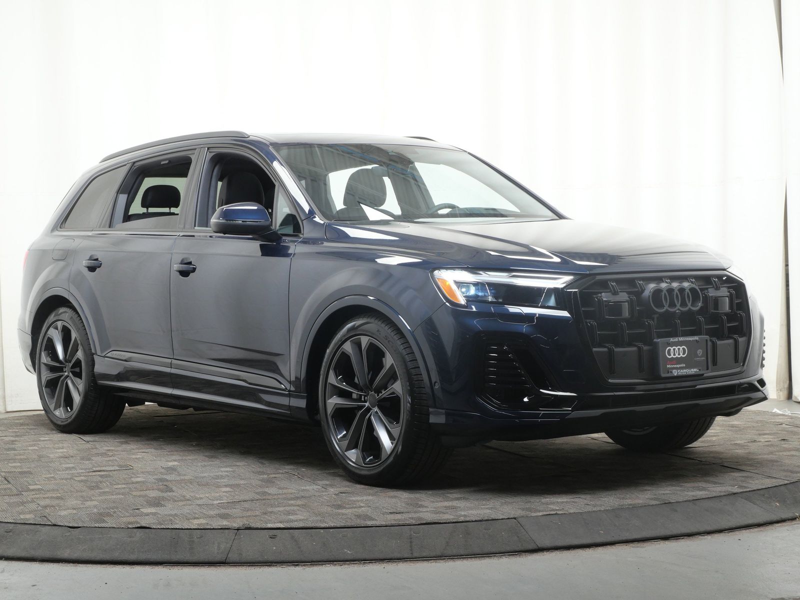 Thumbnail: 2026 Audi Q7 - 8