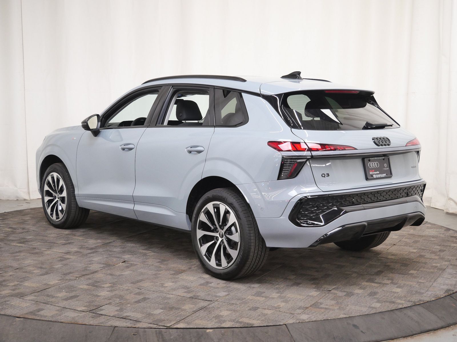 Thumbnail: 2026 Audi Q3 - 4