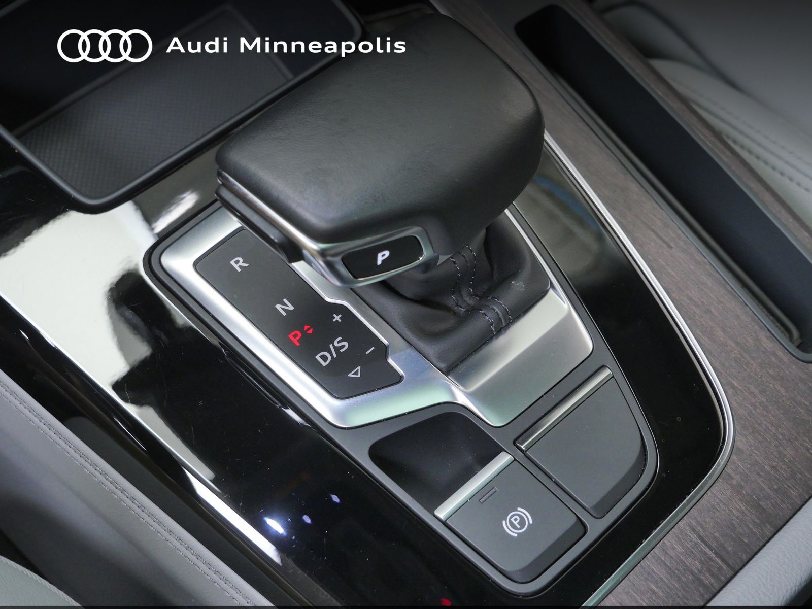 Thumbnail: 2023 Audi Q5 - 31