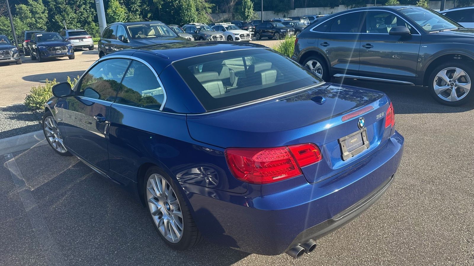 Thumbnail: 2012 BMW 3 Series - 4